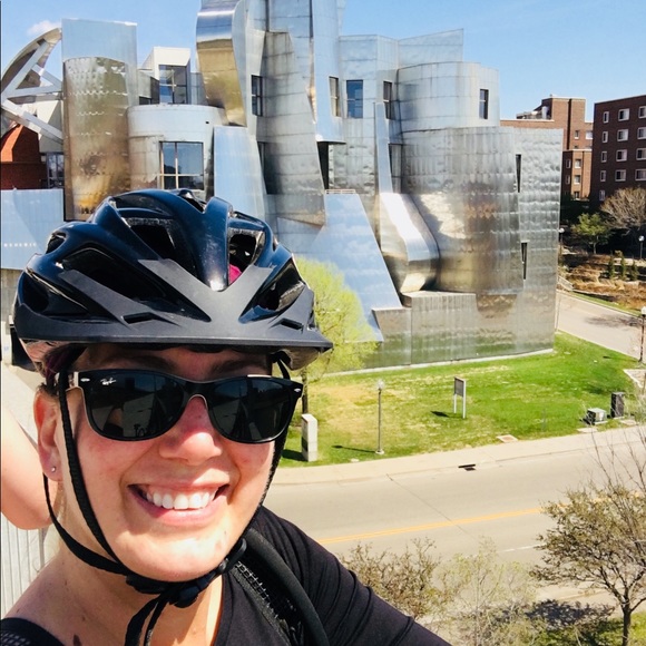 Meet your Posher, Randee - Picture 3 of 5